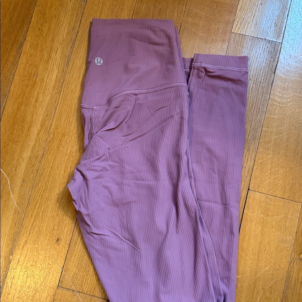 Lululemon Mauve Ribbed Align Legging - 6